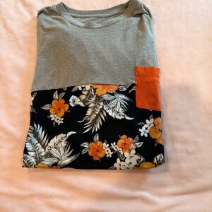 Fresh Laundry Men's Gray and Black Floral Tee with Orange Pocket